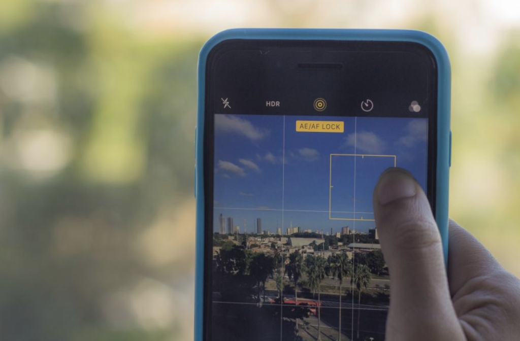 foco na câmera do celular para fazer fotos